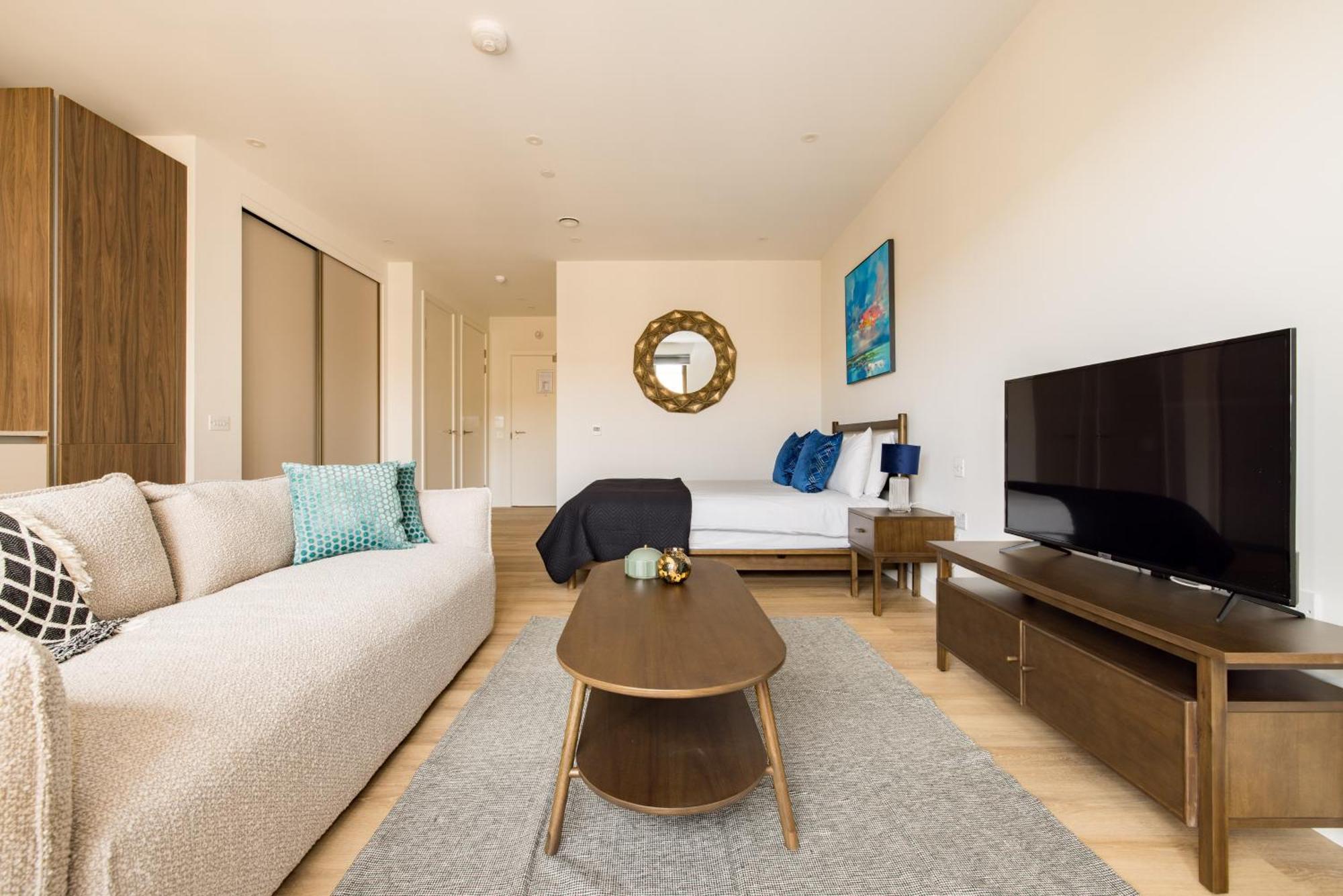Charles Hope London Greenford Greenford  Extérieur photo